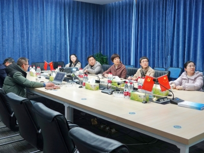 海甯市政協主席周紅霞莅臨芯能科技走訪調研
